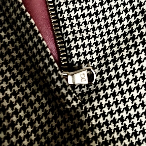 Dolce & gabbana pencil dress size 38. Lining with pink silk. Very flattering. - Picture 1 of 7